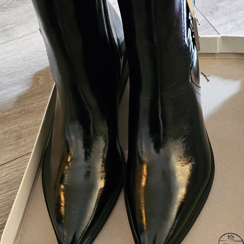 Womens Faux leather ankle boots